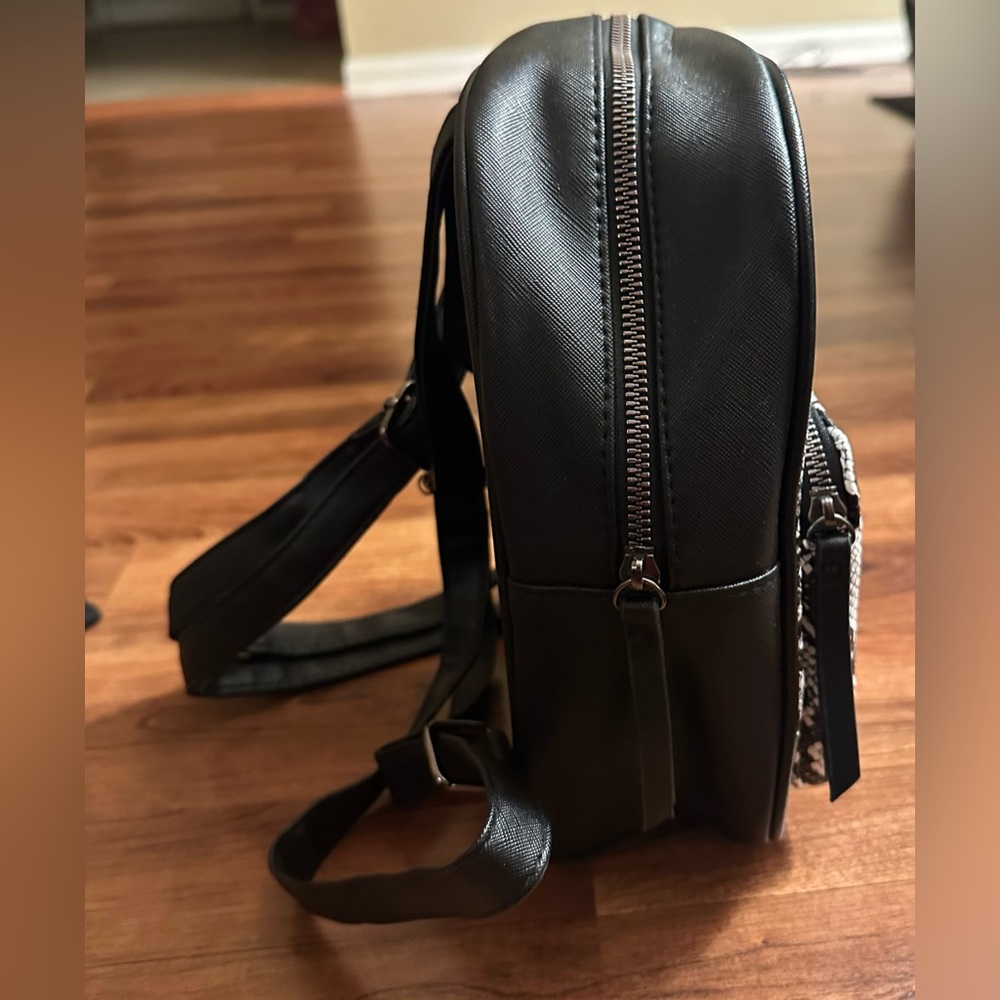 Ardene Snake Print Back Pack